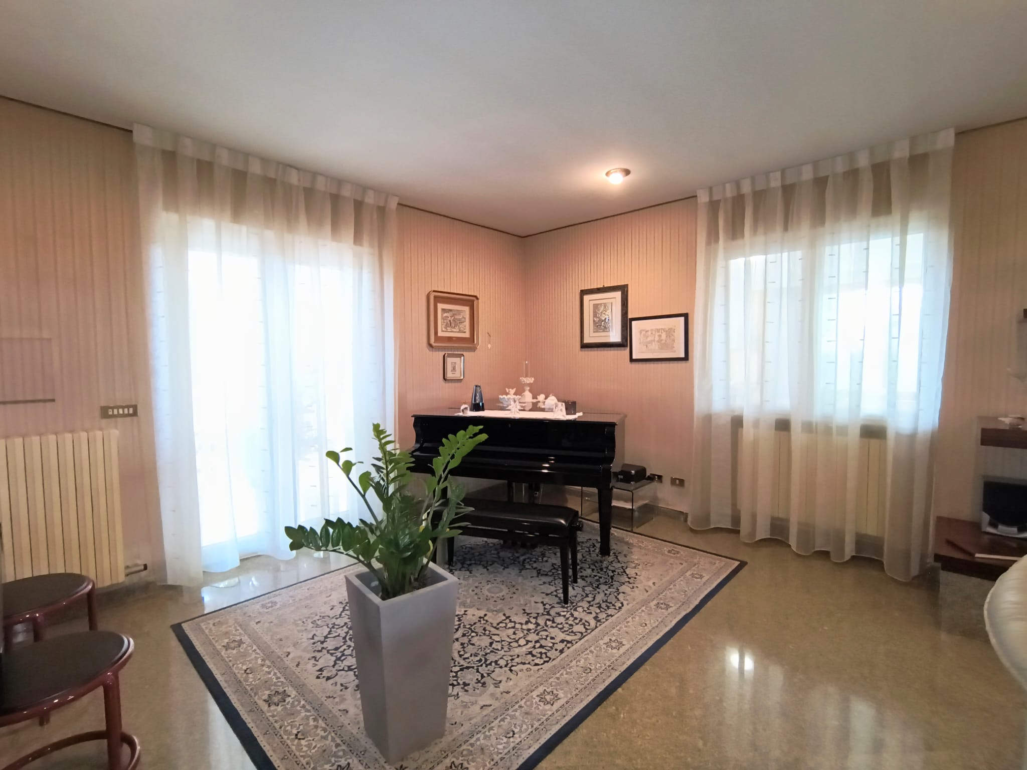 Ampia villa indipendente